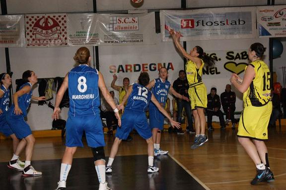 Lelevazione di Anna Lussu Foto Mauro Mascia Lelevazione di Anna Lussu Foto Mauro Mascia