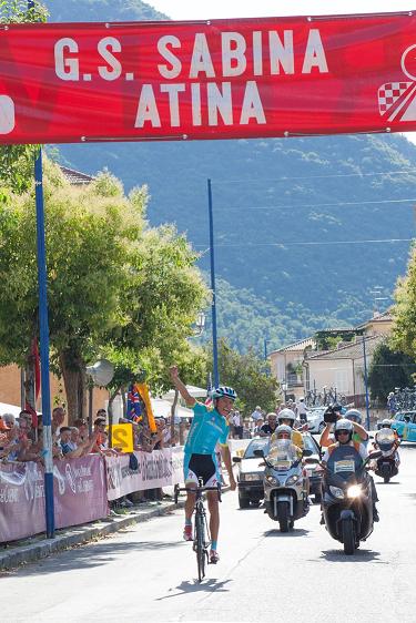 Trofeo Bastianelli 2013 il kazako Maxam Ayazbayev sul traguardo di Atina Trofeo Bastianelli 2013 il kazako Maxam Ayazbayev sul traguardo di Atina
