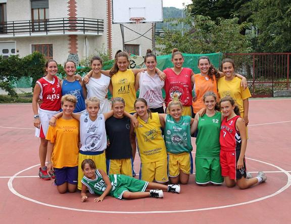 1 GRUPPO WNBA FEMMINILE 1 GRUPPO WNBA FEMMINILE