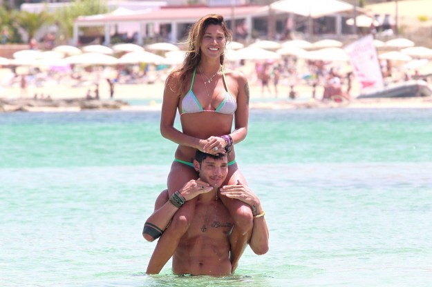 Stefano De Martino e Belen Rogriguez in vacanza Stefano De Martino e Belen Rogriguez in vacanza