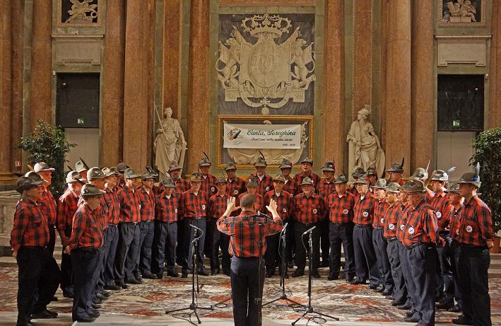 FOTO CORO DUCALE R FOTO CORO DUCALE R