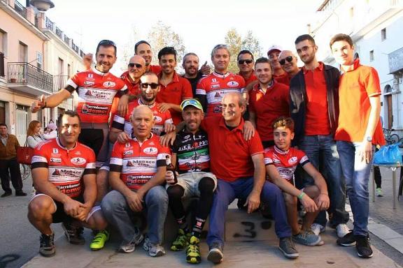 1Trofeo San Bartolomeo in Galdo 2014 il vincitore Catone con gli organizzatori 1Trofeo San Bartolomeo in Galdo 2014 il vincitore Catone con gli organizzatori