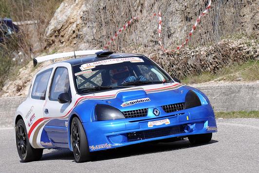 1aTeam Racing Gubbio e Fiorucci in azione su Renault Clio Foto Io Scatto