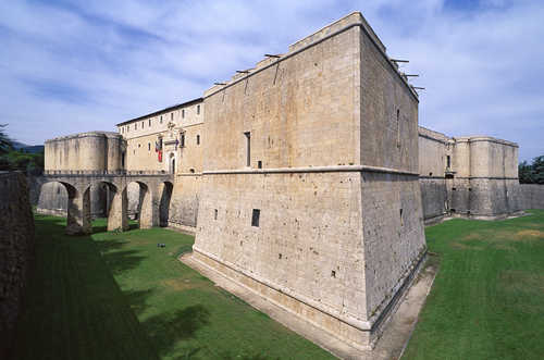 1aFOTO1LAquila-castello-cinquecentesco 1aFOTO1LAquila-castello-cinquecentesco