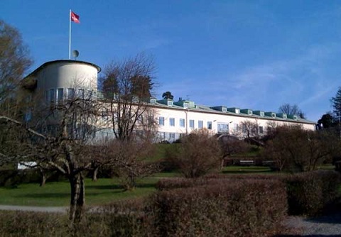 TIROCINIO A STOCCOLMA ALLISTITUTO INTERNAZIONALE DI RICERCA PER LA PACE TIROCINIO A STOCCOLMA ALLISTITUTO INTERNAZIONALE DI RICERCA PER LA PACE