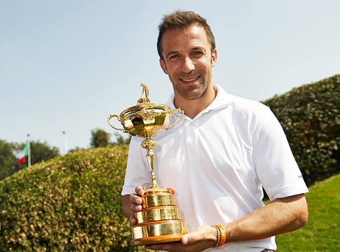 Del Piero durante il Ryder Cup Trophy Tour in Italia Getty images Del Piero durante il Ryder Cup Trophy Tour in Italia Getty images