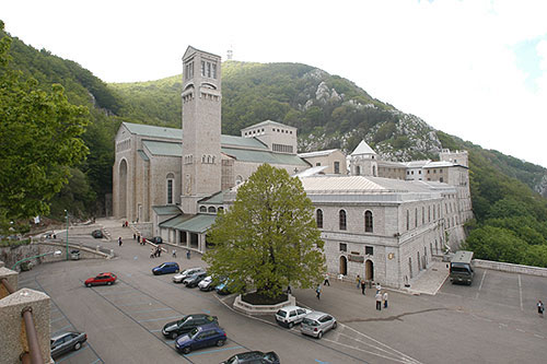 182 Santuario di Montevergine 0 182 Santuario di Montevergine 0
