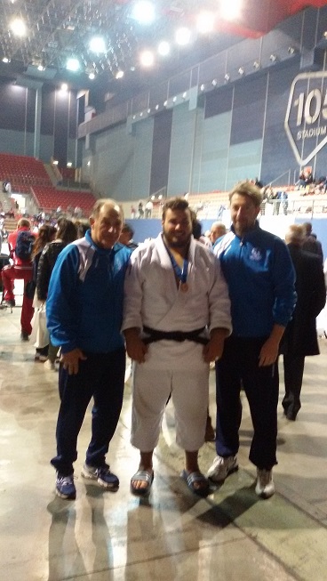 Samuele Della Torre con gli Ins. Tecnici Alberto e Alessio Ferrigno