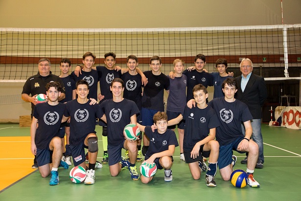 under18 under18
