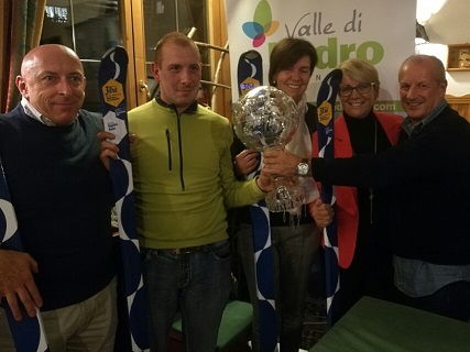 La Coppa il Gruppo di Ledro con i presidenti Conci Demadonna e Mora