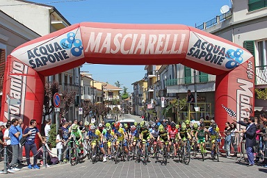 0a0Colli Teatini Giovani 22042018 partenza 0a0Colli Teatini Giovani 22042018 partenza