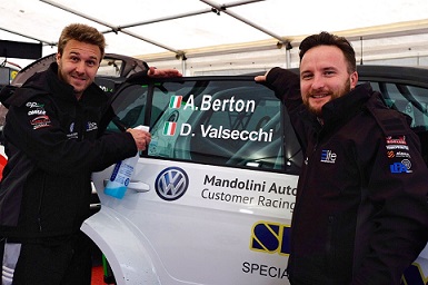 0a0Valsecchi e il team manager di Elite Nicola Novaglio GolfGti Vallelunga2019 0a0Valsecchi e il team manager di Elite Nicola Novaglio GolfGti Vallelunga2019