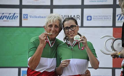 0a0a dx Ilaria meloni con Patrizia Spadaccini 0a0a dx Ilaria meloni con Patrizia Spadaccini