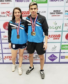 0a0Camila con il suo compagno di doppio in nazionale Horacio Cifuentes 0a0Camila con il suo compagno di doppio in nazionale Horacio Cifuentes