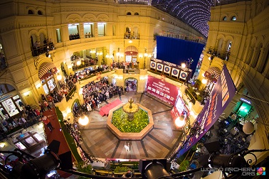 La serata di gala per il sorteggio al GUM di Mosca sulla Piazza Rossa