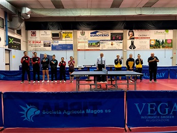 0a0La presentazione delle squadre 0a0La presentazione delle squadre