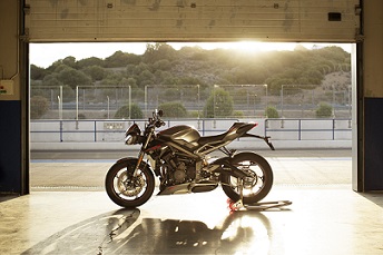 0a0new-street-triple-rs-static-location-1 0a0new-street-triple-rs-static-location-1