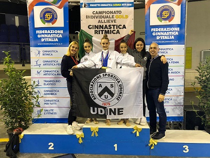 0a1dic2019 Tara Campionessa It con Tavano Miriam allenatrici e Di Benedetto 0a1dic2019 Tara Campionessa It con Tavano Miriam allenatrici e Di Benedetto