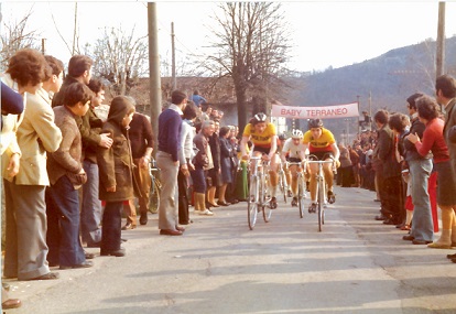 0a0atrofeo Alfredo Binda 1974 - a sx Patrizia Cassani - a dx Giuseppina Micheloni