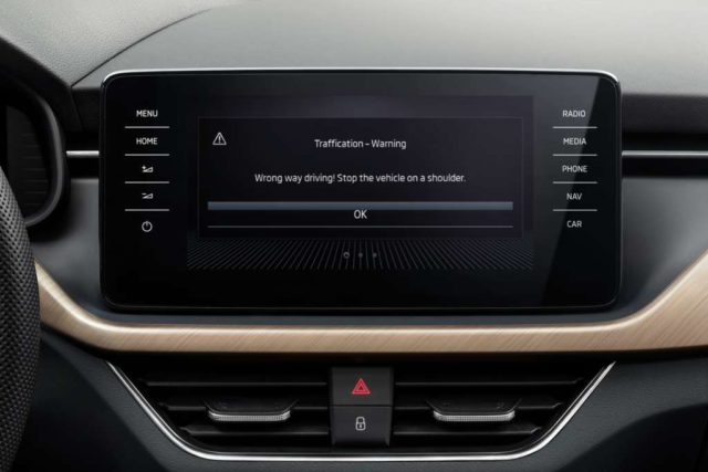 Wrong-way driver warning di Bosch su Skoda