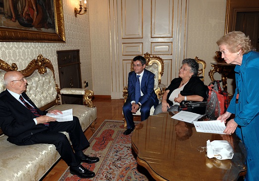 2009 Il Presidente Giorgio Napolitano con Lucia Valenzi, Presidente della Fondazione Valenzi e Roberto Race, Segretario Generale della Fondazione