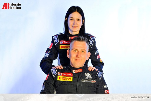 Alessio Rossano Bellan insieme alla navigatrice Sara Montavoci (Foto Fotostar)