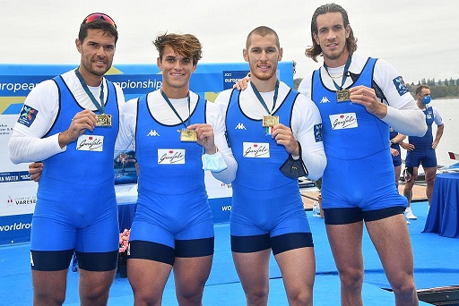 Il quattro di coppia senior maschile (Foto Mimmo Perna)