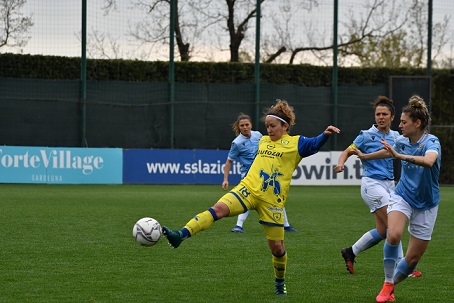 Martina Gelmetti in allungo (Foto Sergio Piana)