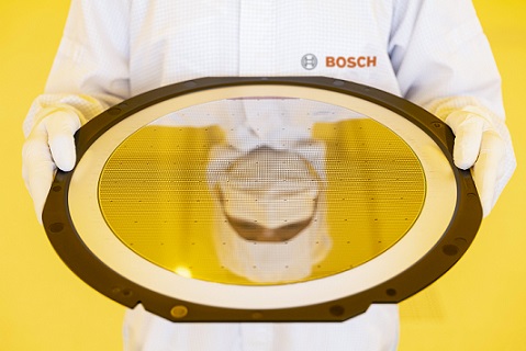 bosch-waferfab-dresden-cleanroom-5