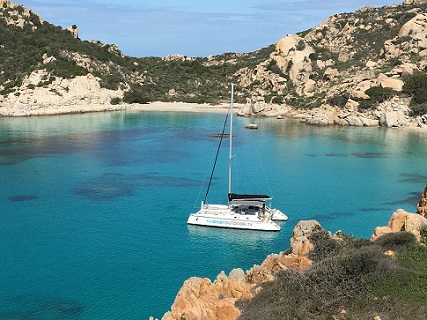 catamarano foto 1