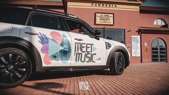 mini-meet music