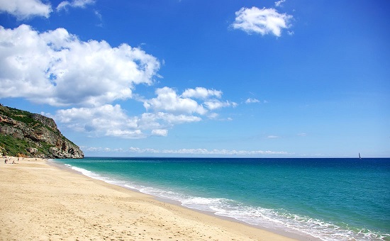 sesimbra-beach