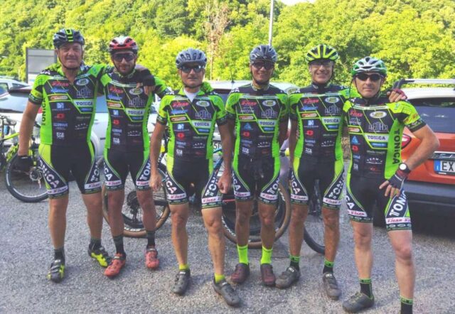 Mtbsan 29062022 Il team prima della partenza