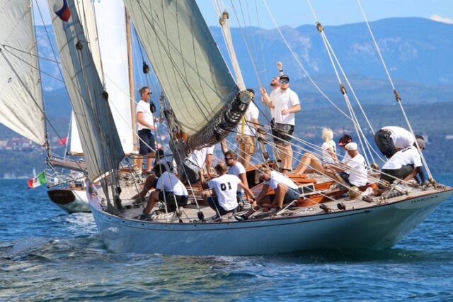 International Hannibal Classic International Hannibal Classic