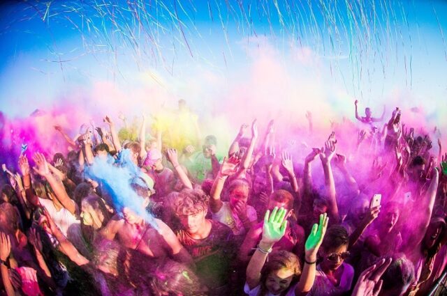 Holi Holi