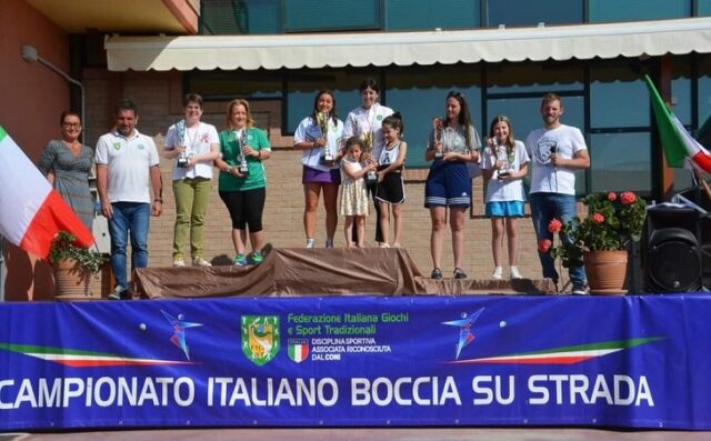 boccia su strada boccia su strada
