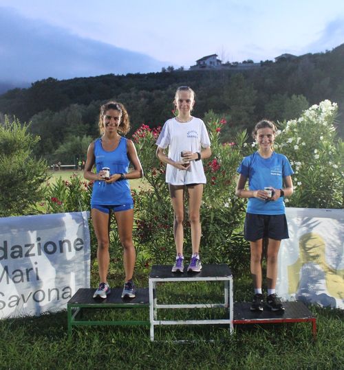 Podio 2000 Cadette