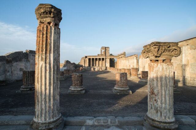 Basilica scavi di Pompei (1)