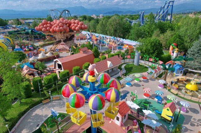 parchi divertimento parchi divertimento