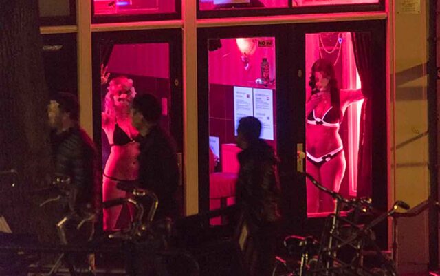 Il panorama della prostituzione in Europa: dove è legale e regolamentata Il panorama della prostituzione in Europa: dove è legale e regolamentata