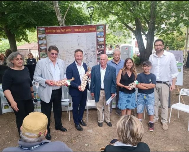 Fiera dell’aglio di Vessalico Fiera dell’aglio di Vessalico