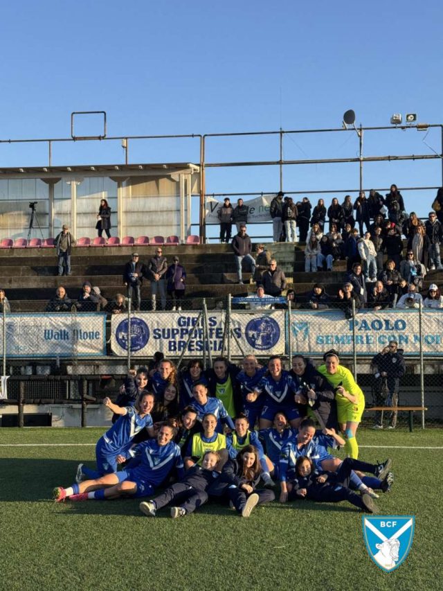 Le Leonesse festeggiano la vittoria sul Pavia