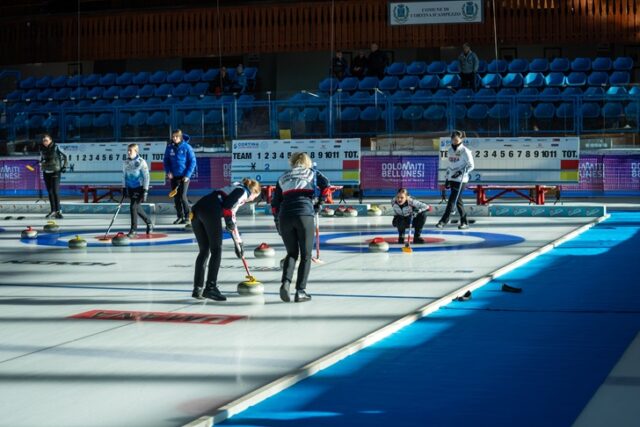 Curling Curling
