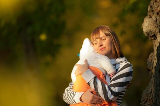 festa della mamma pexels-freestockpro-1007786 Perché oggi è la Festa della Mamma: storia e significato di una ricorrenza universale