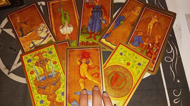 Cartomante Simon: il nuovo servizio di consulto telefonico per guidarti tra amore, lavoro ed energie sottili