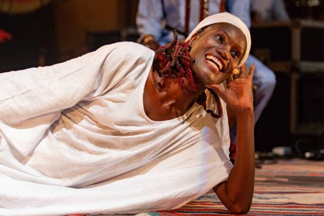 A teatro nessuno è straniero A teatro nessuno è straniero