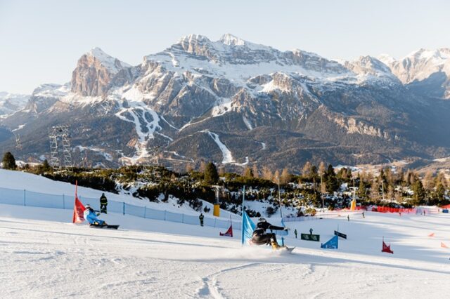 Snowboard Snowboard