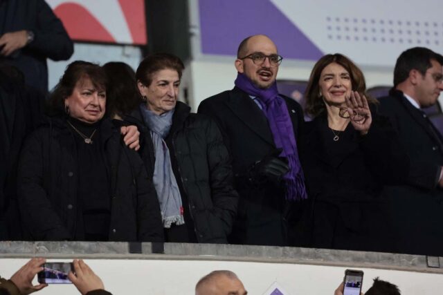 Il Como pensa, la Fiorentina si smarrisce: al Franchi è rimonta vera