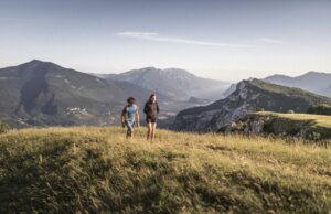 Garda Trentino: nuove esperienze outdoor tra trekking all’alba e gite in e-bike notturne Garda Trentino