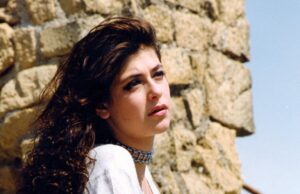Bianca d’Aponte finalista con “Straniero” alle Targhe Tenco 2026 Bianca d’Aponte